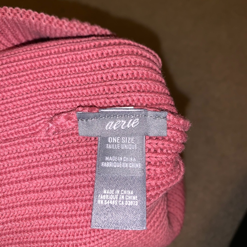 pink american eagle beanie